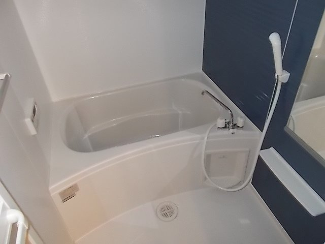 レ　クレ　ドール　Ａの浴室