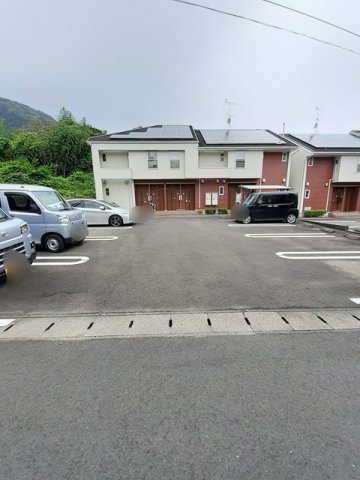 ビッグ・イースト船木Ａの駐車場