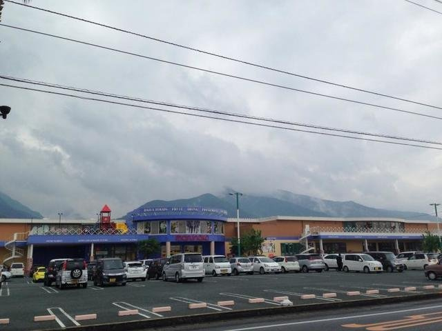 ビッグ・イースト船木Ａの周辺|マルナカ新居浜本店様まで3000m