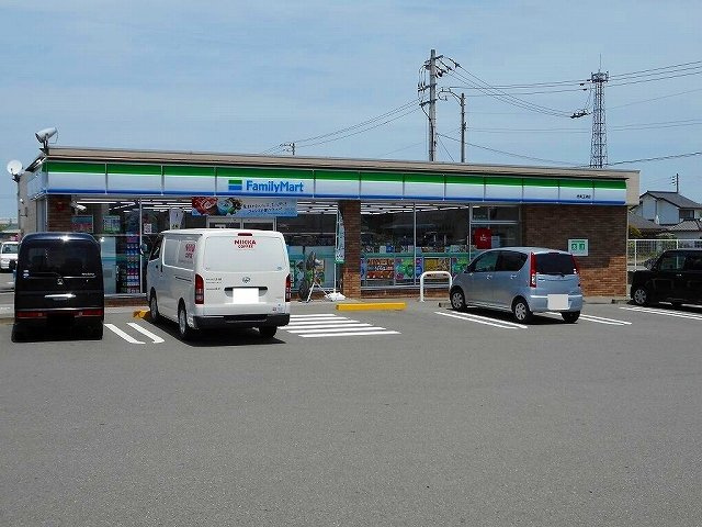 ベル・ヴィオラＫの周辺|ファミリーマート西条玉津店まで630m