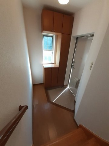ファミール光葉Ⅱ　Ｂ棟の玄関