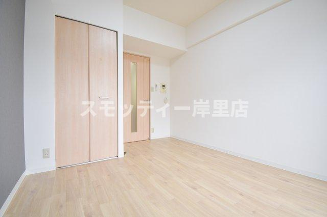 ウィンヒルズ難波南の洋室