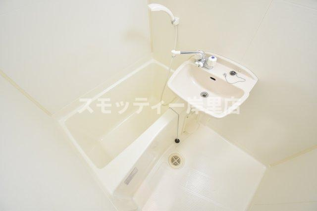ウィンヒルズ難波南の浴室