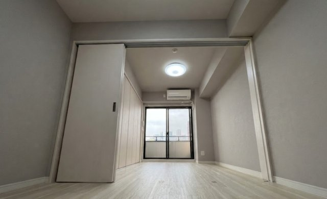 R Residences 難波南Ⅰの居間・リビング