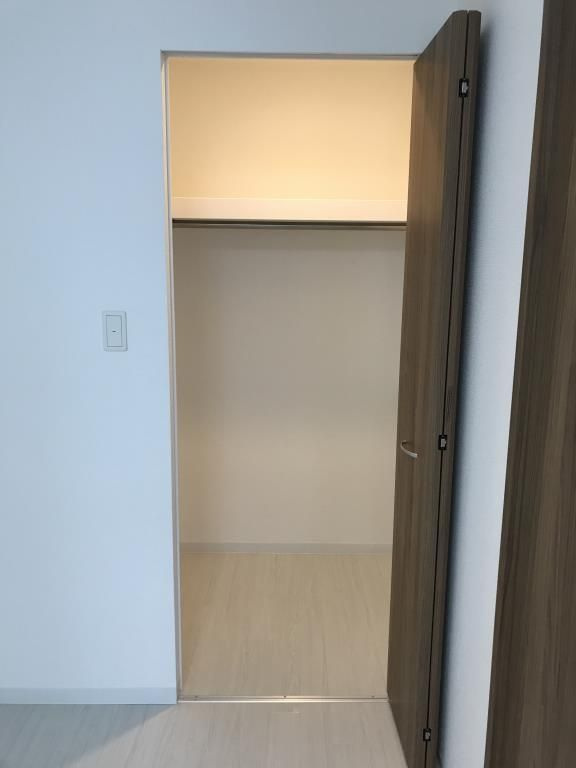 エル・イソベ三宮の収納