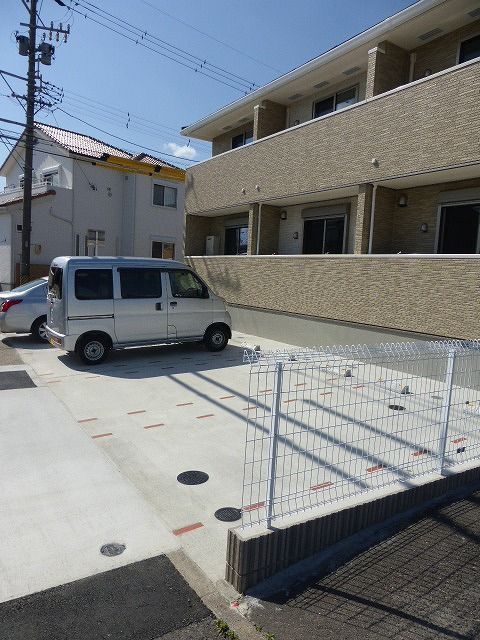 アム　ベステンの駐車場
