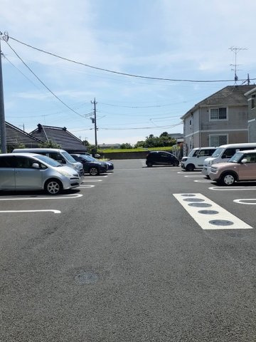 プロムナードＫⅡの駐車場