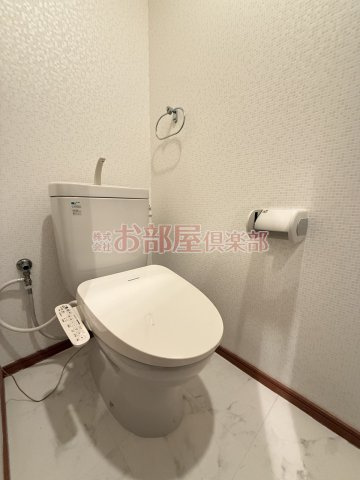 シーベルのトイレ|落ち着いた色調のトイレです