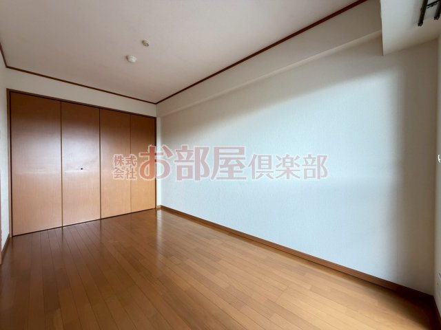 シーベルの洋室|南向きの寝室で毎日気持ちい朝を
