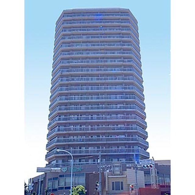 エリム春日町パークタワーの外観