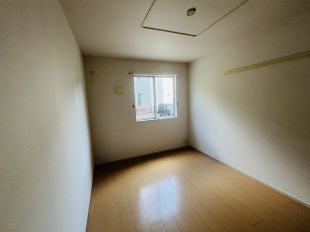 アンジュ．Ｋの洋室