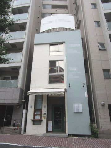 港区南麻布１丁目のビルの外観