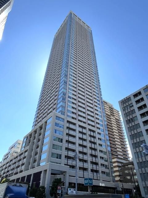 ＣＡＰＩＴＡＬ　ＧＡＴＥ　ＰＬＡＣＥ　ＴＨＥ　ＴＯＷＥＲの外観