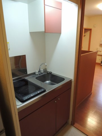 レオパレスメルヴェユー山鼻のキッチン