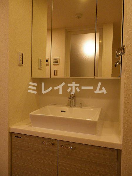 ルーブル多摩川七番館の洗面所