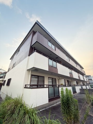 クリエイト三島の外観