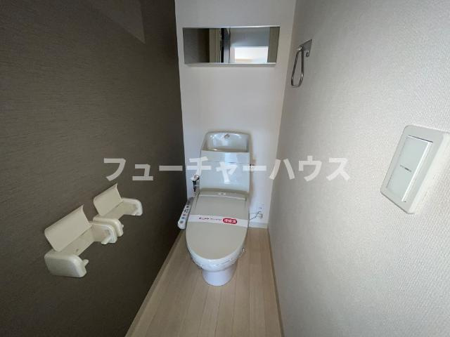 キャトルビアン（Quatre　Bien）のトイレ|シャワー付トイレ