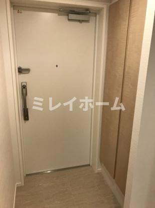 クレストタップ羽田の玄関