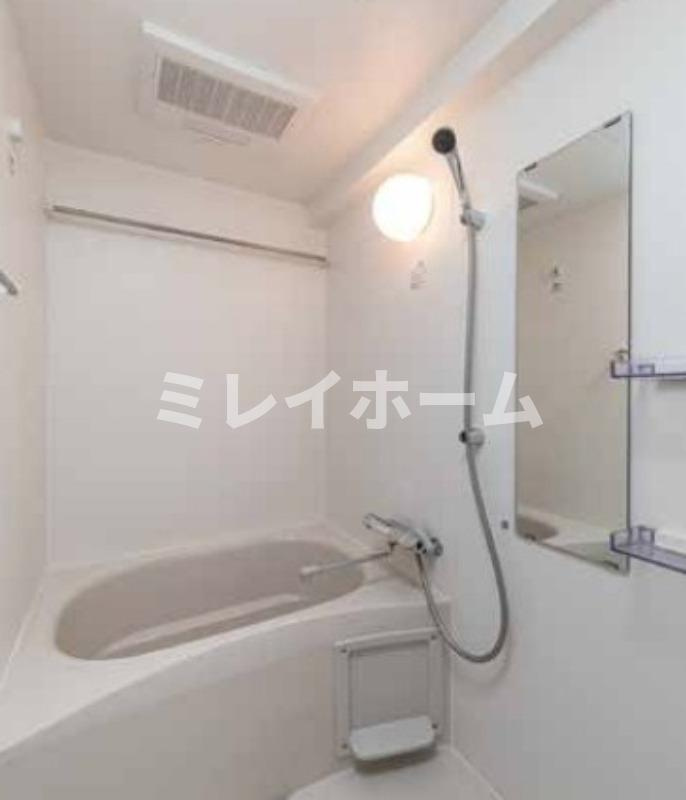 クレストタップ羽田の浴室