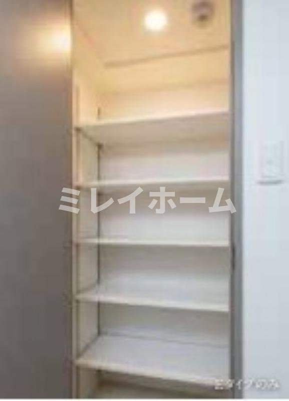 クレストタップ羽田の玄関