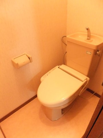 エステート弐番館のトイレ