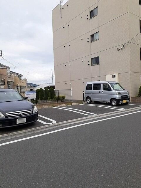 サンナップヒルズ　ＳＥＫＩ２の駐車場