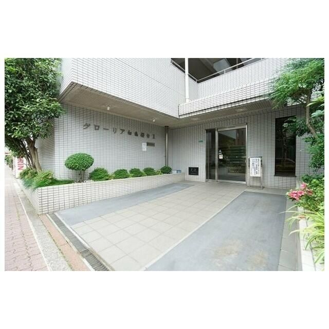 グローリア初穂桜台Ⅱのエントランス