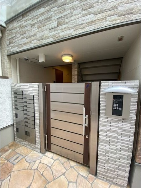 フジパレス神戸本町ウエストのエントランス