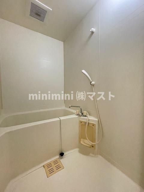 ヴィクトワール福島の浴室