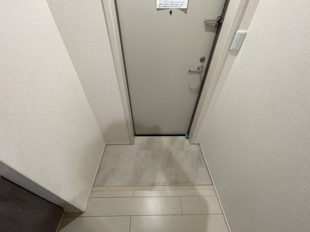 フジパレス神戸本町ウエストの玄関