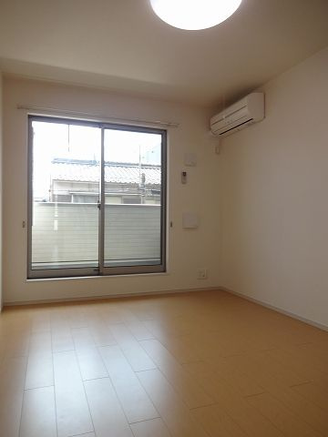 レジデンス　フジⅢの居間・リビング