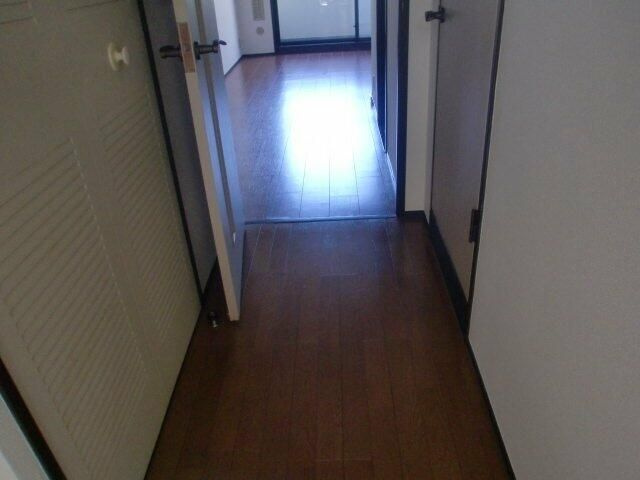 コスモ千早町の玄関