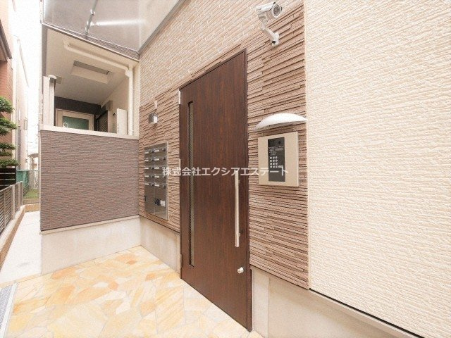 フジパレス住吉沢之町Ⅲ番館のエントランス