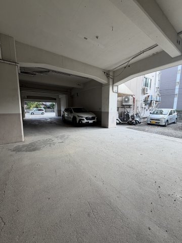 【駐車場】 | 和成ビル