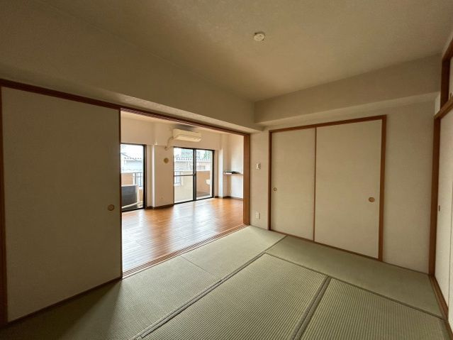 ライオンズガーデン大橋の和室