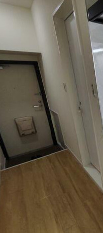 大森永谷マンションの玄関