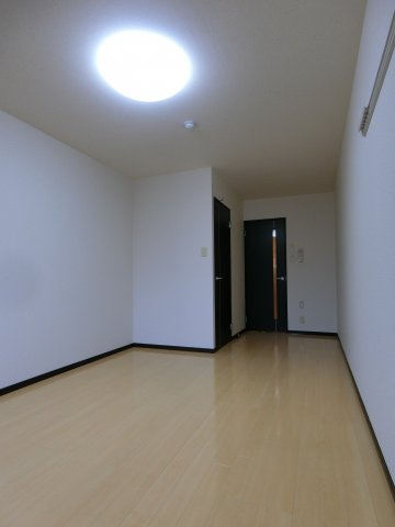 【洋室】 | モンサント旭町