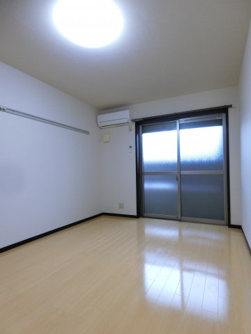 【寝室】 | モンサント旭町