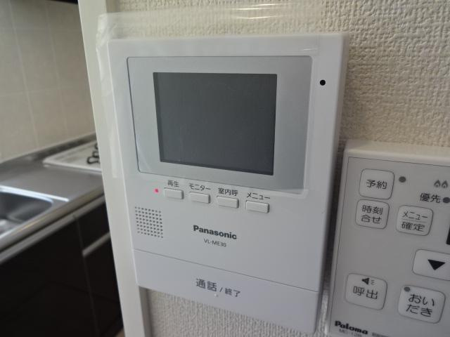 コンフォートレジデンスの内装|カメラ付インターホン