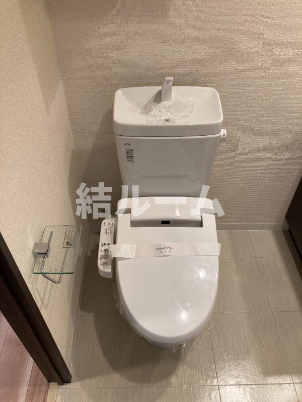 北区堀船２丁目の賃貸マンションのトイレ