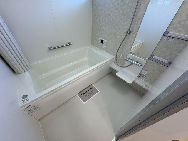 サワーフローラ C棟の浴室