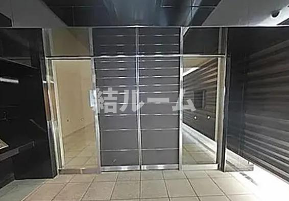 北区東十条４丁目の賃貸マンションのエントランス