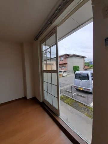 【バルコニー】 | ラフィネ　Ａ | お洗濯にも便利なバルコニー付き