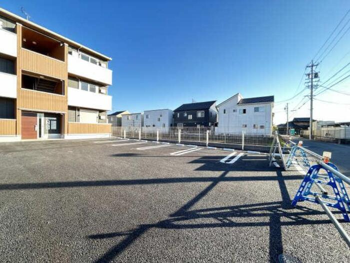 セレニテの駐車場