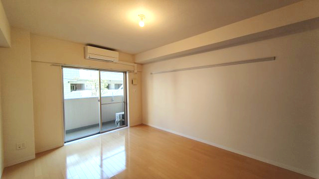 エル・セレーノ石屋川の居間・リビング