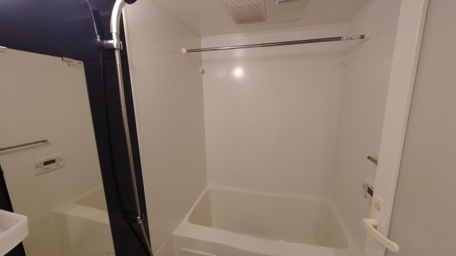 エル・セレーノ石屋川の浴室