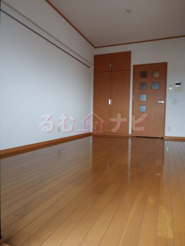 福岡市南区大楠１丁目の賃貸マンションの玄関