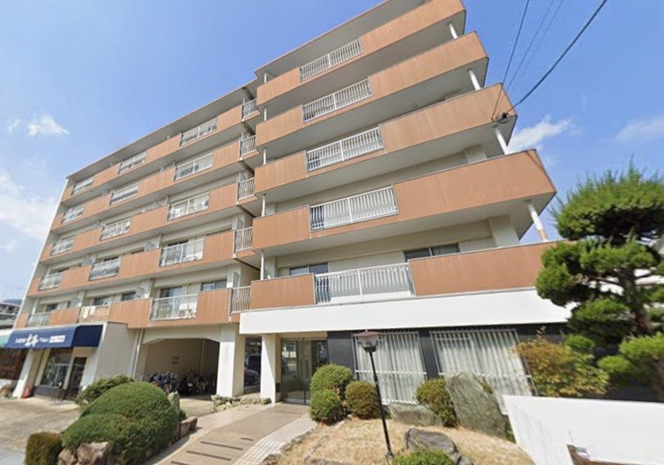 マンション楠の外観