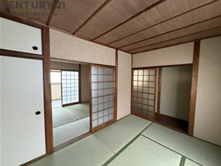 井上文化の居間
