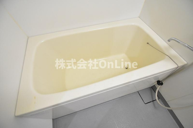 【浴室】 | デイグランロイヤルヴィラ
